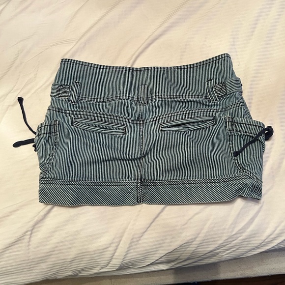 Y2K mini skirt - Picture 3 of 3